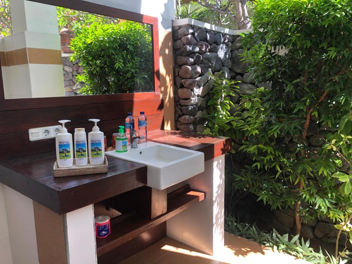 Meditasi Bungalows & Villas アメッド エクステリア 写真
